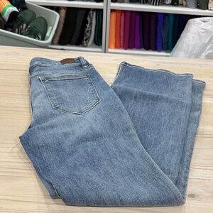 Judy Blue Straight Leg Light Blue Jeans